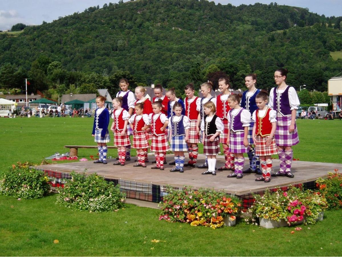 Achmony Holidays Villa Drumnadrochit Kültér fotó